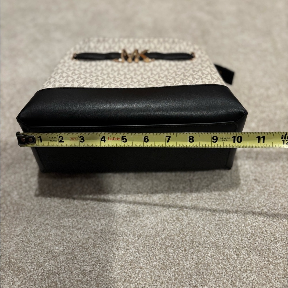 Michael Kors Small Reed Satchel - Picture 9 of 10